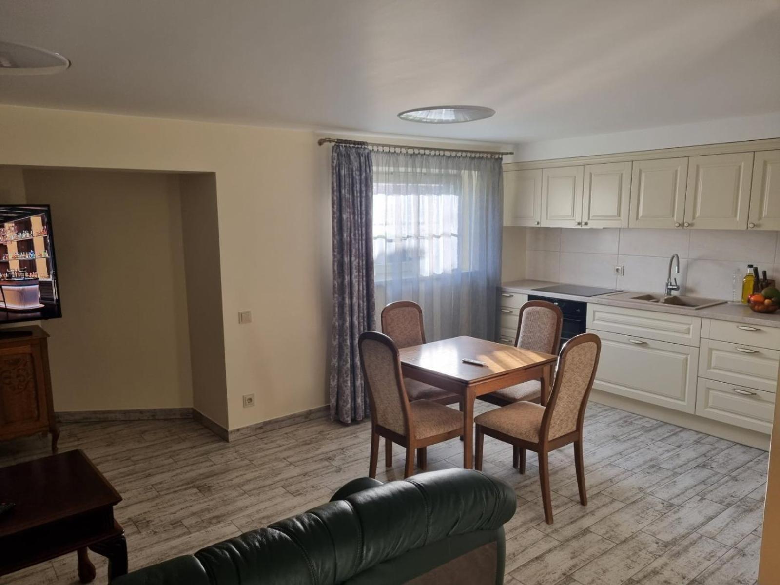 Liepu 27A/10 Apartment Klaipeda Ngoại thất bức ảnh
